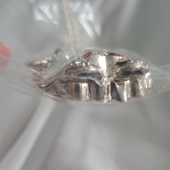 Sparkling Crystal Cat Pendant with Red Accents - Picture 7 of 7